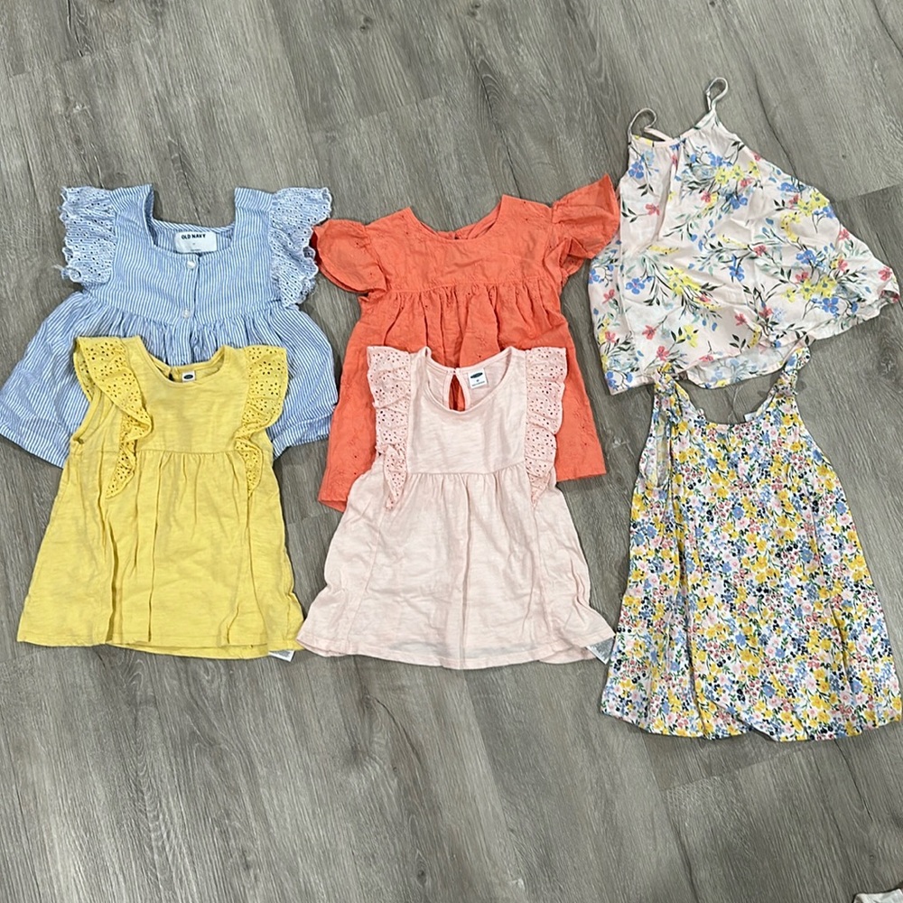 Old navy 4t tops.